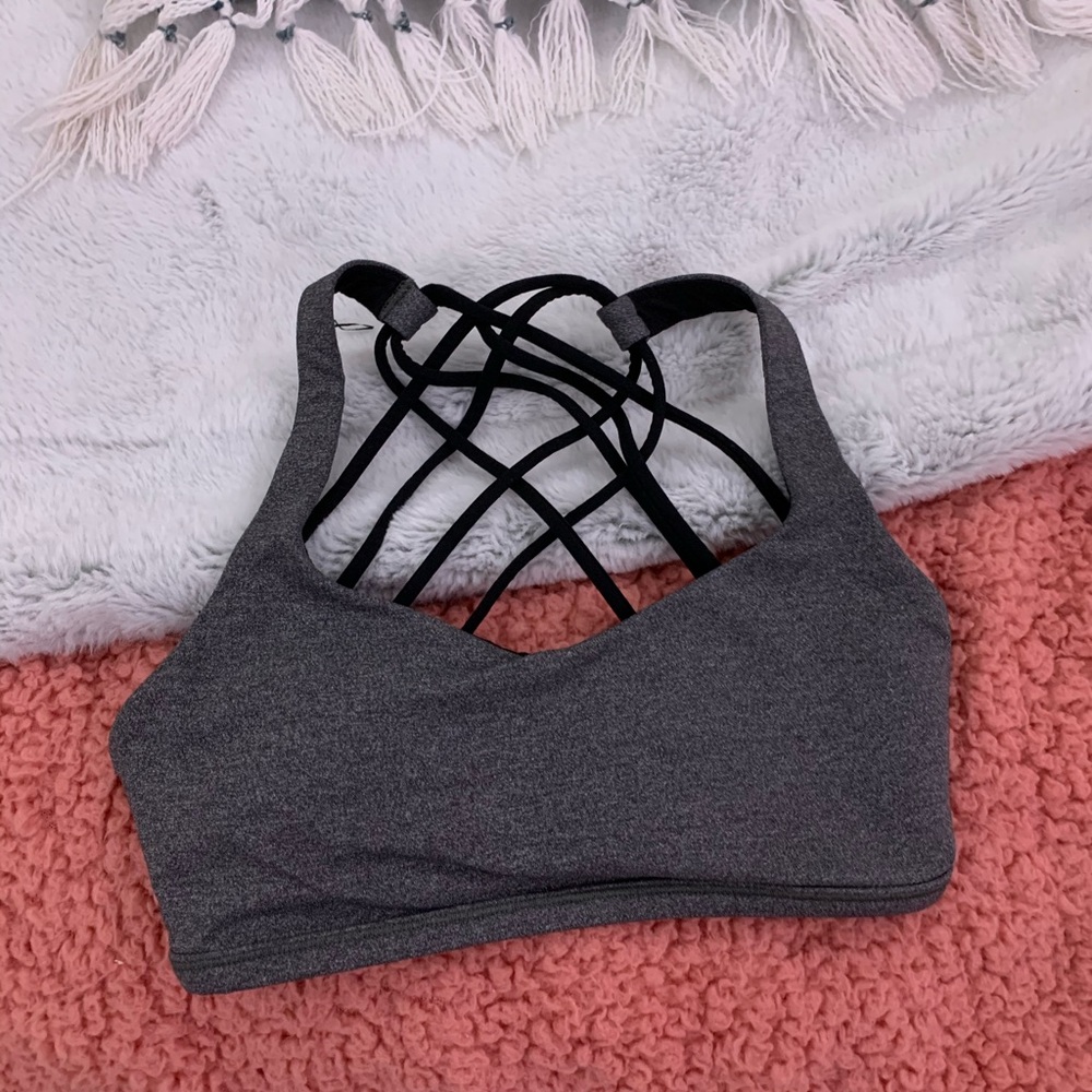 lulu free to be sports bra